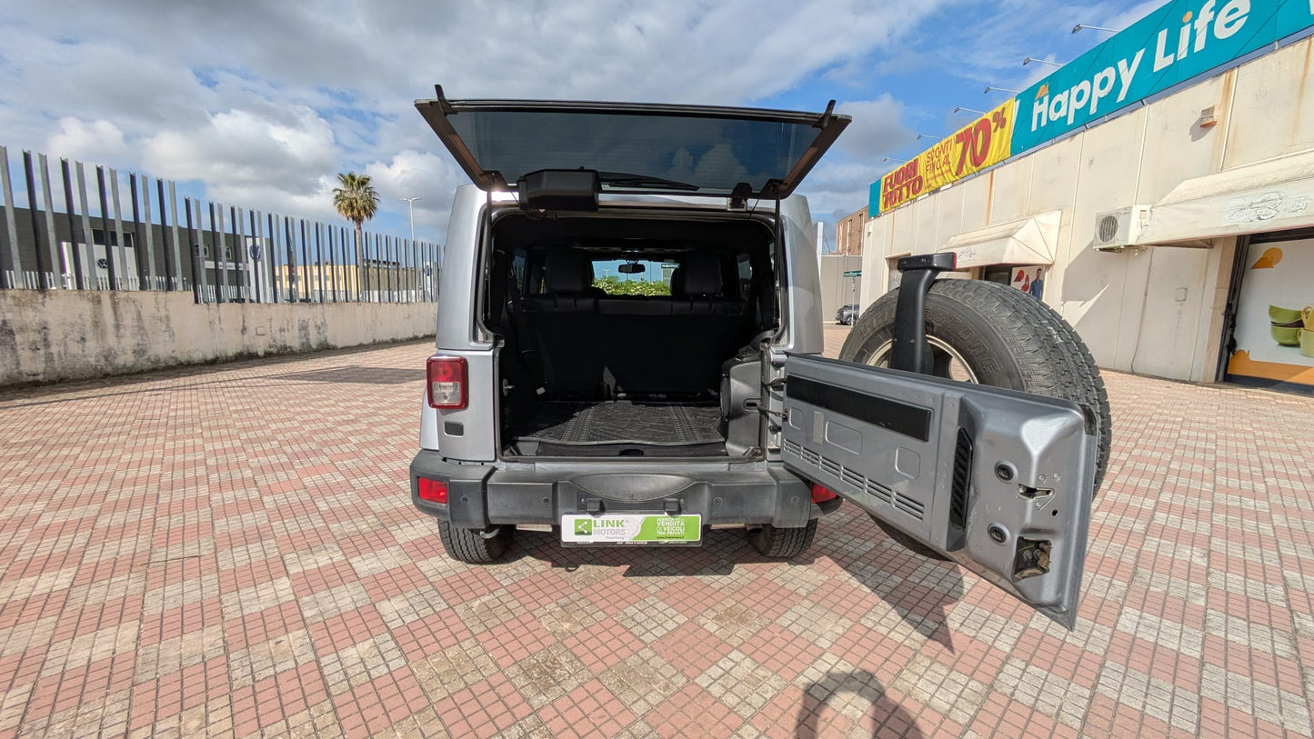 JEEP Wrangler Unlimited 2.8 CRD DPF Sahara