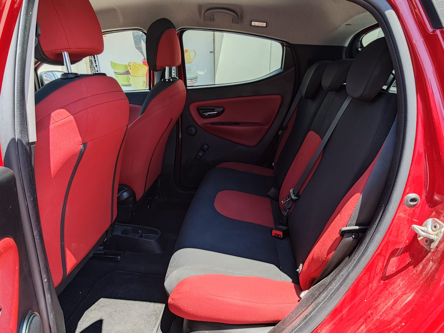 LANCIA YPSILON BLACK&RED 1.3 JTD 95CV STOP&START