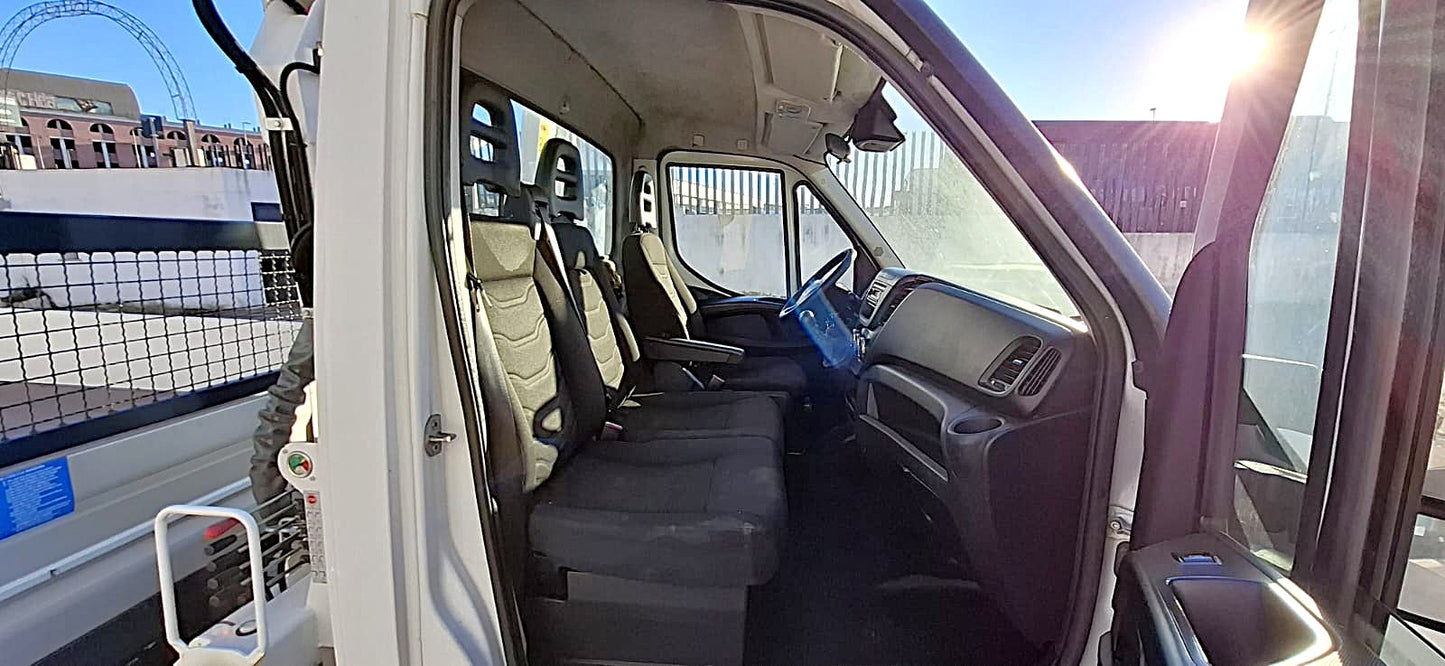 π Iveco Daily 35C13 2.3 β Cassone fisso con Gru Bonfiglioli