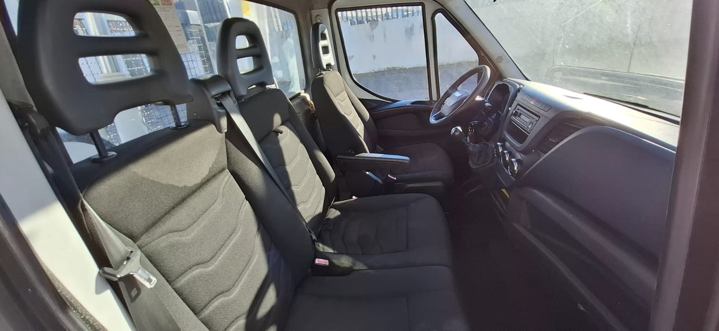 π Iveco Daily 35C13 2.3 β Cassone fisso con Gru Bonfiglioli