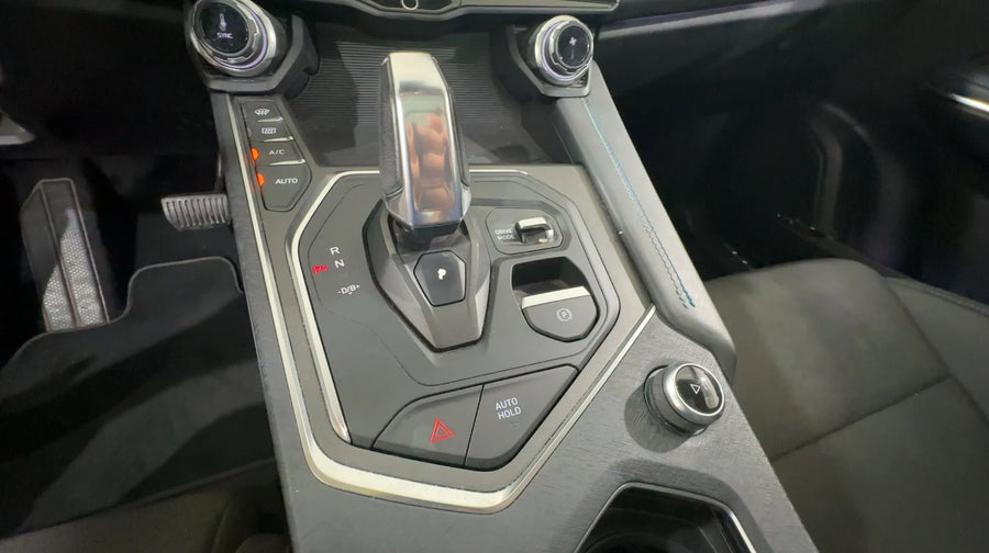 LYNK & CO 01   -  1.5 TD PHEV Automatico – 2023 | 54.850 km