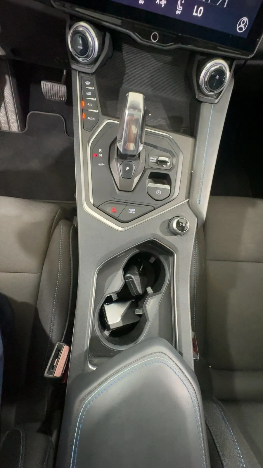 LYNK & CO 01   -  1.5 TD PHEV Automatico – 2023 | 54.850 km