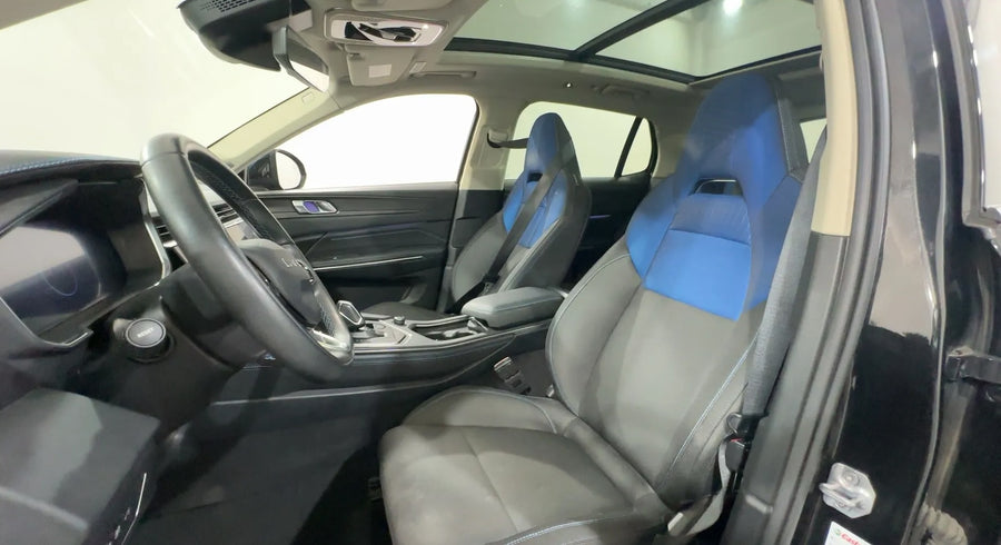 LYNK & CO 01   -  1.5 TD PHEV Automatico – 2023 | 54.850 km
