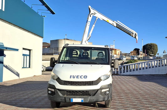🚛 Iveco Daily 35C13 2.3 – Cassone fisso con Gru Bonfiglioli