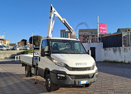 🚛 Iveco Daily 35C13 2.3 – Cassone fisso con Gru Bonfiglioli