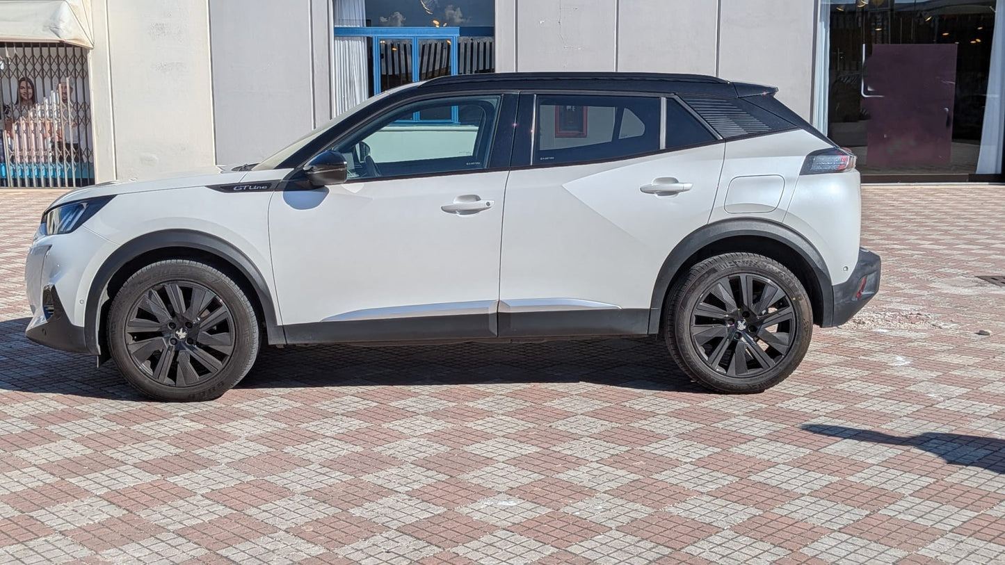 PEUGEOT 2008 1.5 BLUEHDi S&S EAT8 GT LINE