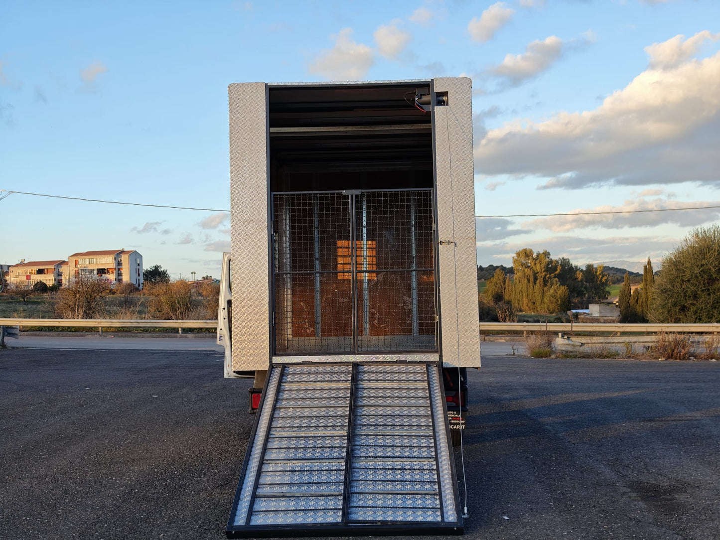 🚛 IVECO Daily 35C13 2.3 – Allestimento Trasporto Animali Vivi