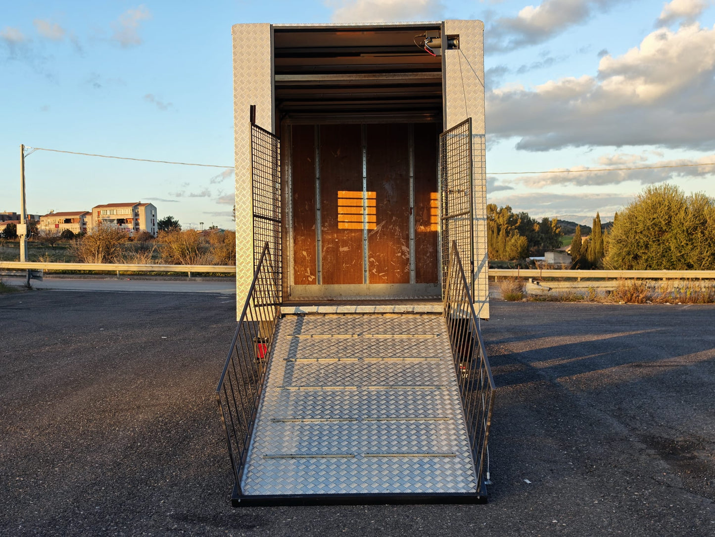 🚛 IVECO Daily 35C13 2.3 – Allestimento Trasporto Animali Vivi