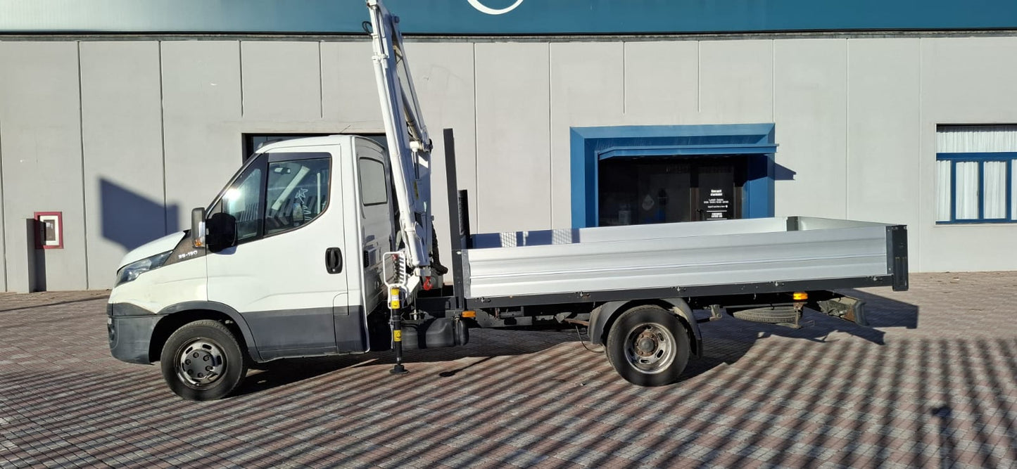 🚛 Iveco Daily 35C13 2.3 – Cassone fisso con Gru Bonfiglioli