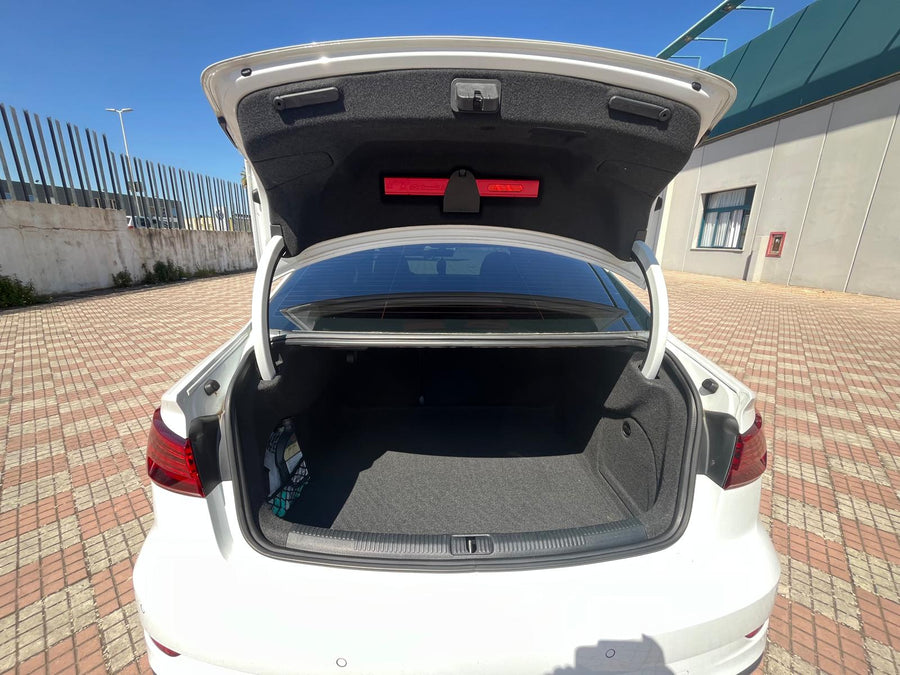 AUDI A3 Sedan 2.0 TDI 150 CV S tronic Sport — 07/2016 | 182.000 km