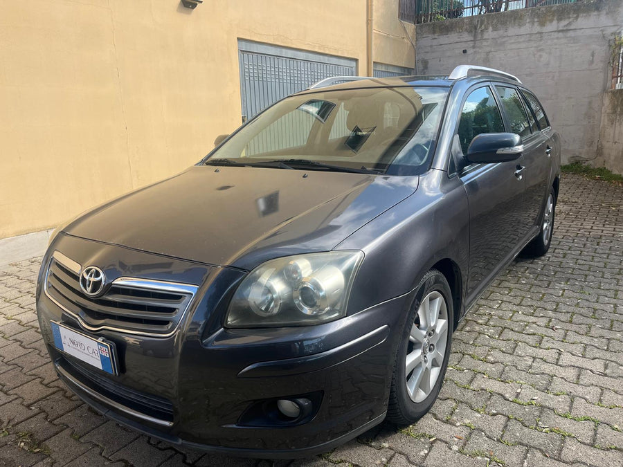 TOYOTA Avensis 2.2 D-4D 150 CV Station Wagon | 02/2008 | 157.300 km