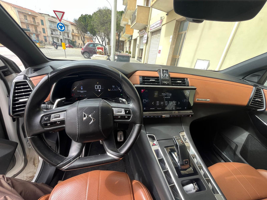 DS 7 Crossback 2.0 BlueHDi 180 EAT8 Grand Chic Opéra — 180 CV | 07/2019 | 68.500 km