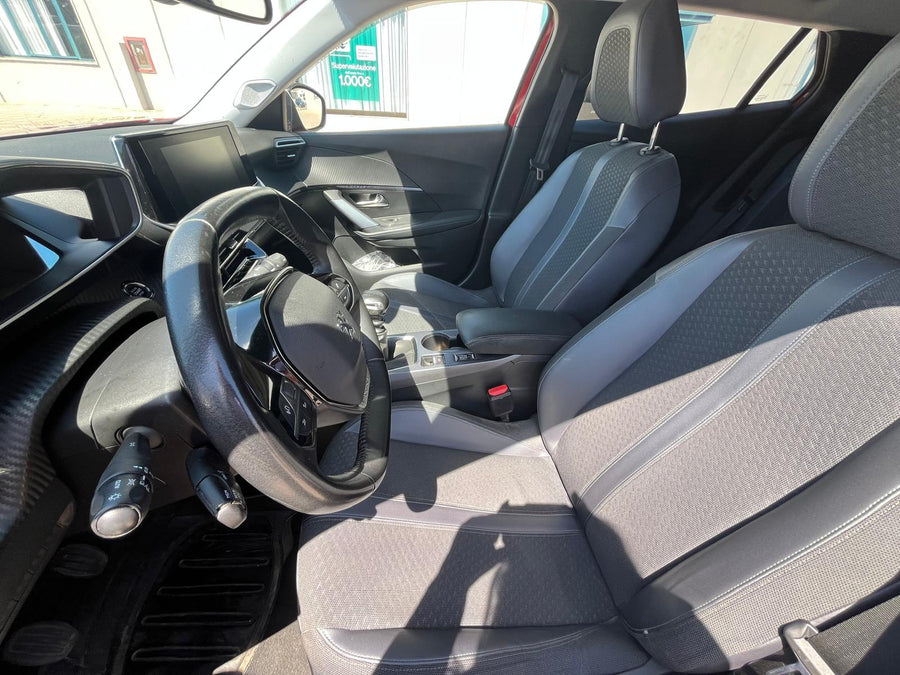 PEUGEOT 2008 1.2 PureTech 130 S&S Allure — 08/2020 | 85.000 km