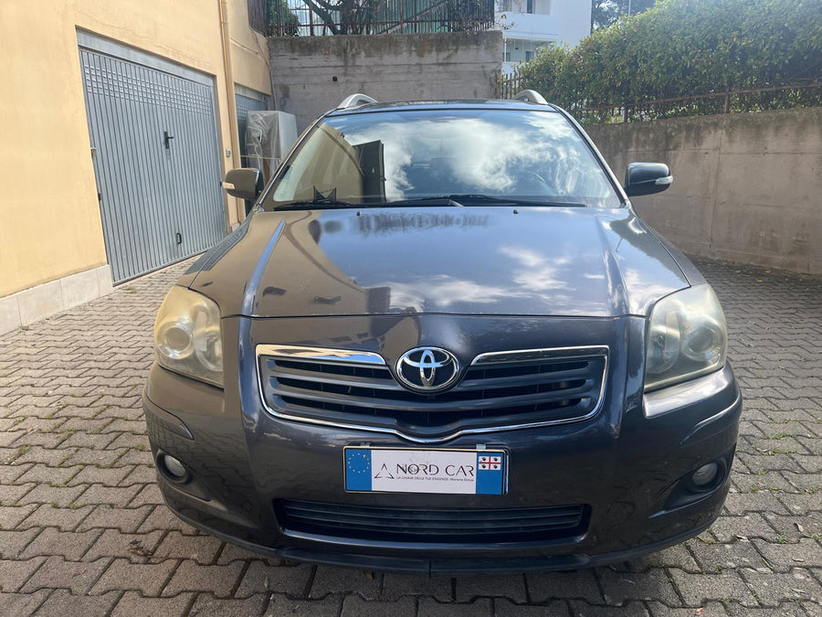 TOYOTA Avensis 2.2 D-4D 150 CV Station Wagon | 02/2008 | 157.300 km