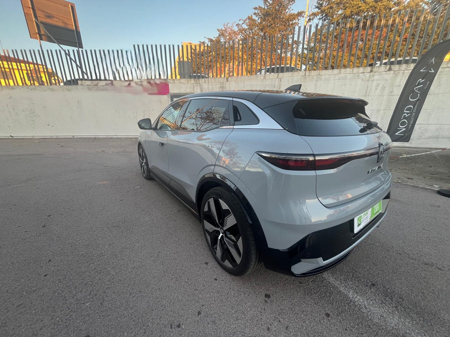 RENAULT MEGANE E-TECH ELECTRIC — 220 CV | Automatica | 12/2022 | 35.800 km