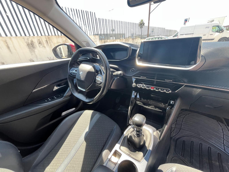 PEUGEOT 2008 1.2 PureTech 130 S&S Allure — 08/2020 | 85.000 km