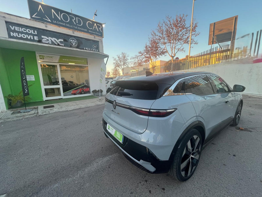RENAULT MEGANE E-TECH ELECTRIC — 220 CV | Automatica | 12/2022 | 35.800 km