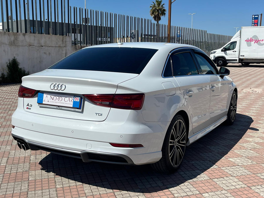 AUDI A3 Sedan 2.0 TDI 150 CV S tronic Sport — 07/2016 | 182.000 km