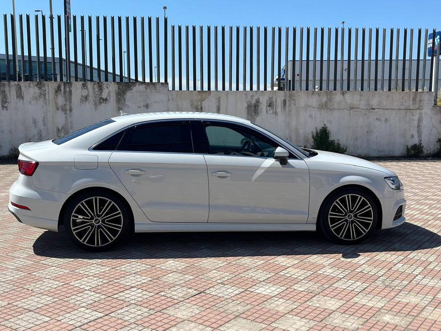 AUDI A3 Sedan 2.0 TDI 150 CV S tronic Sport — 07/2016 | 182.000 km