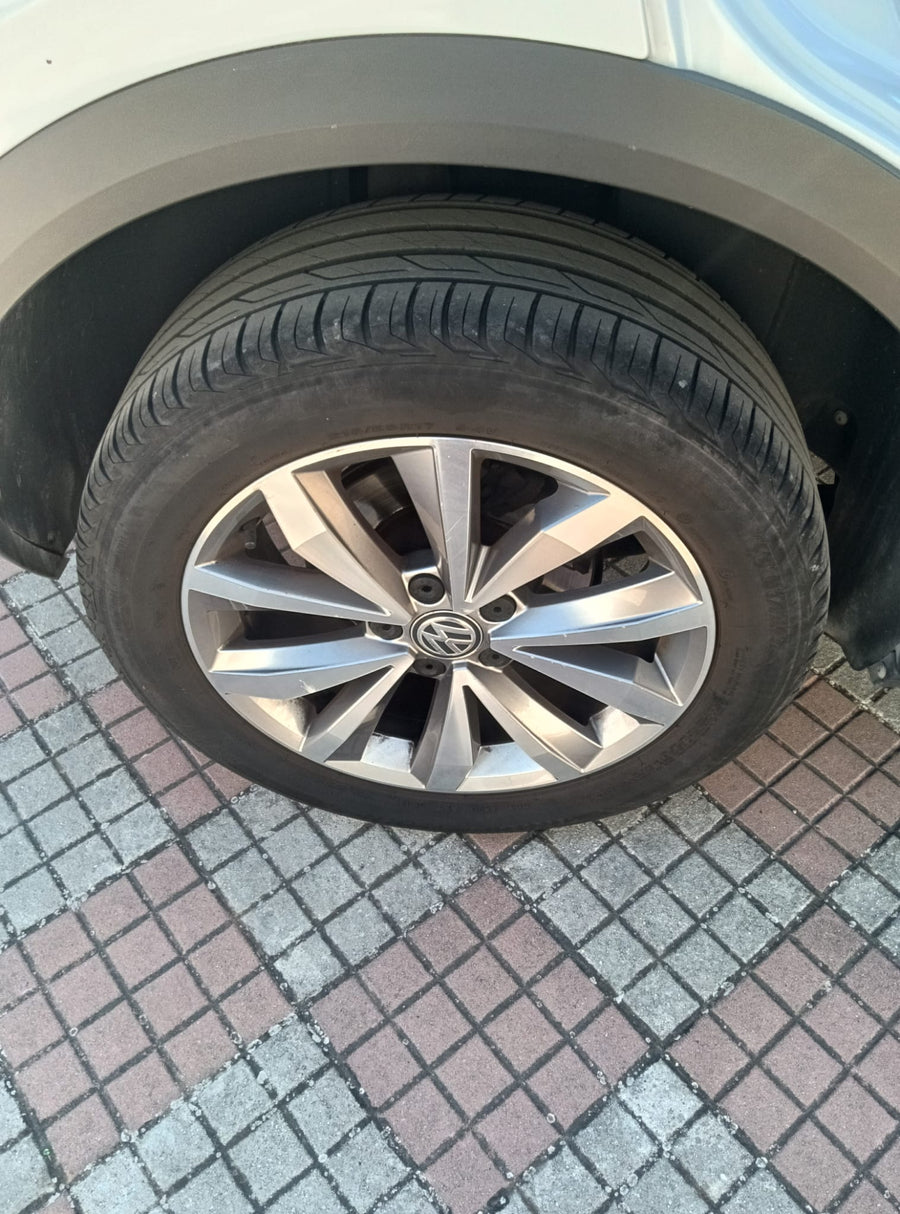 Volkswagen T-Roc 1.0 TSI — 115 CV | 04/2019 | 91.000 km