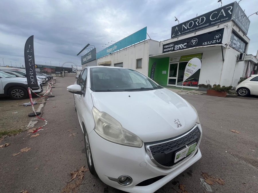 PEUGEOT 208 1.2 BENZINA • CAMBIO MANUALE • 12/2012