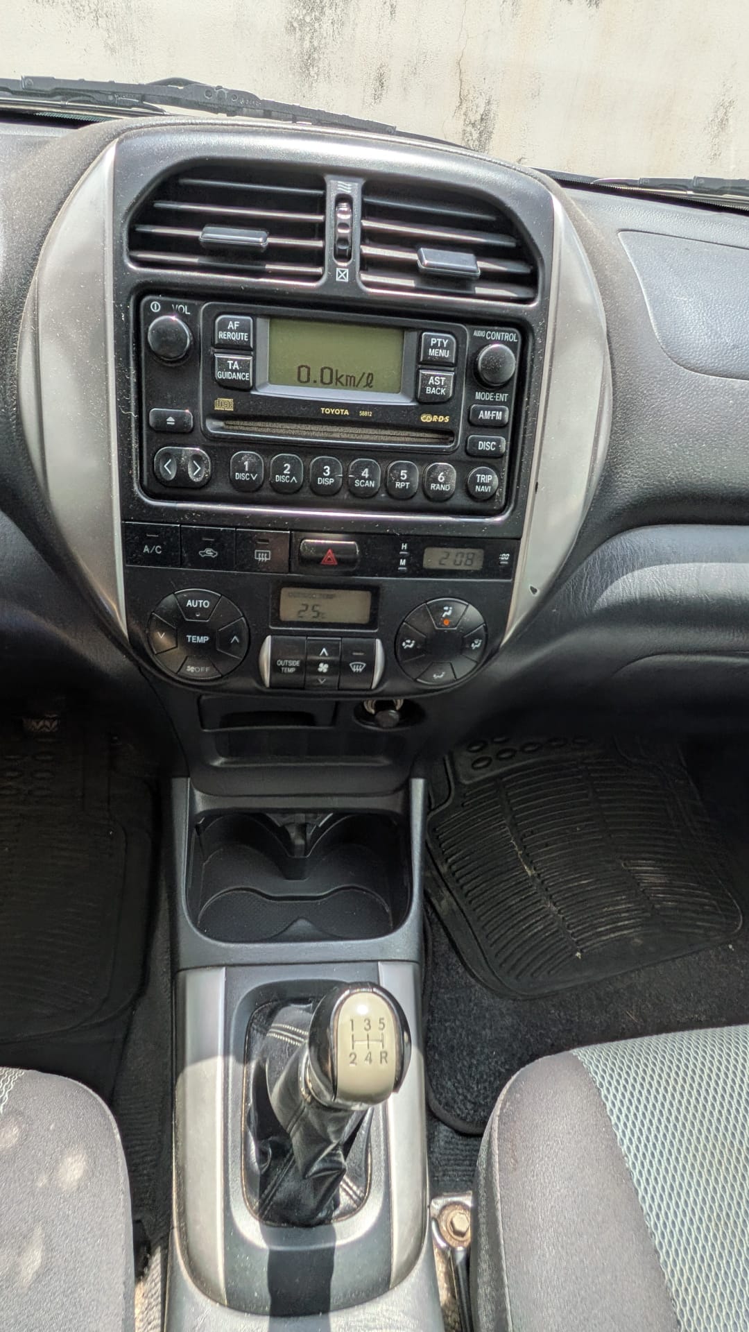♦ TOYOTA RAV4 2.0 DIESEL – ANNO 2004