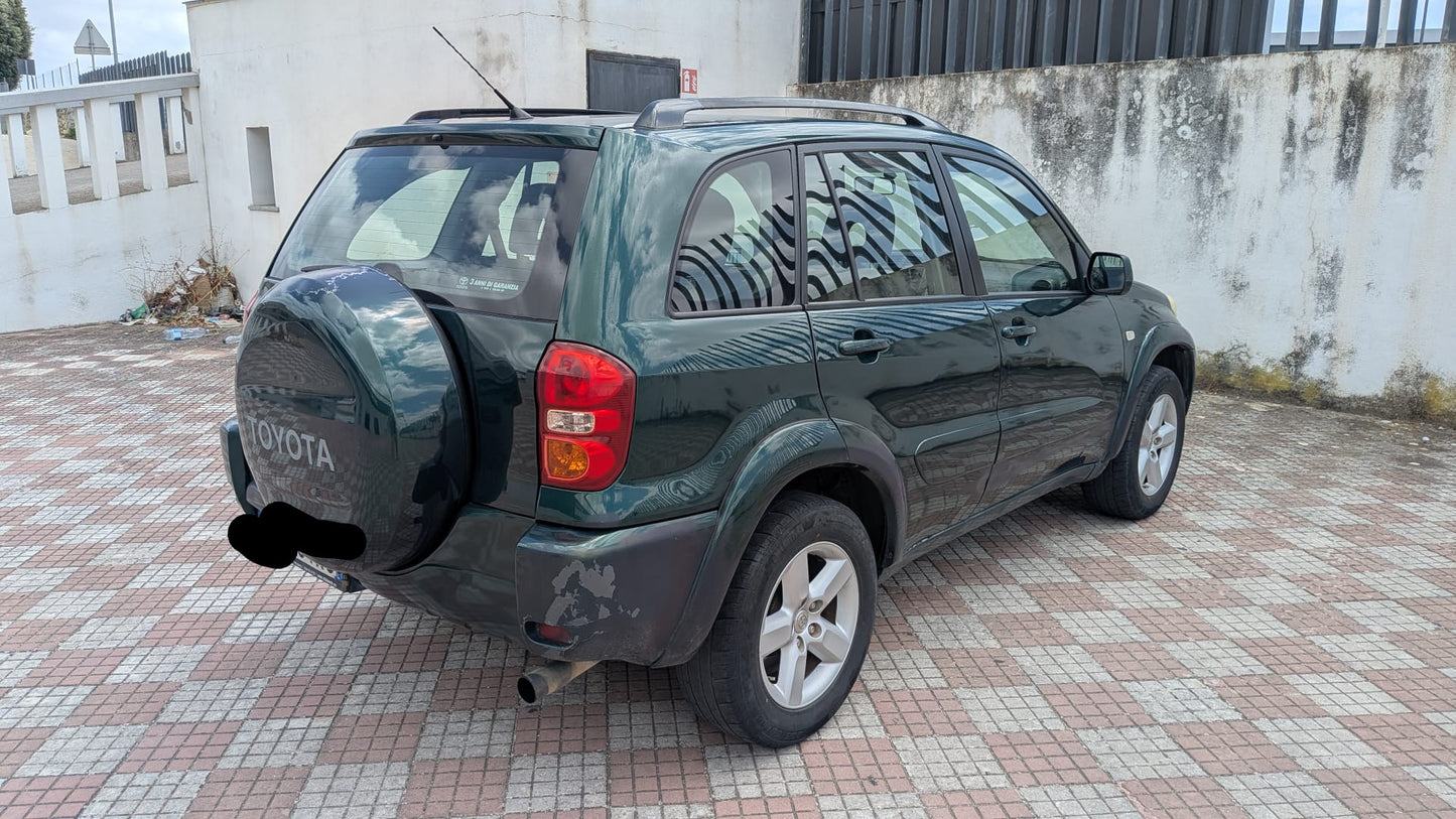 ♦ TOYOTA RAV4 2.0 DIESEL – ANNO 2004