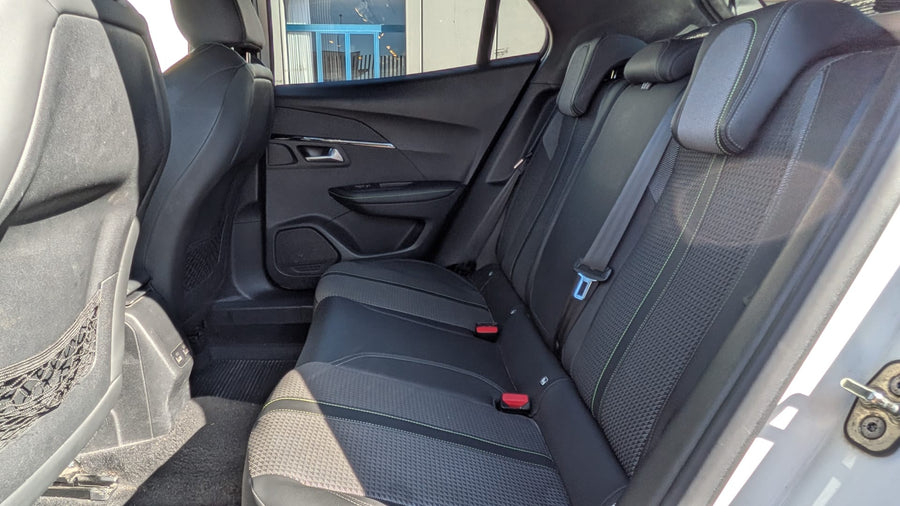 PEUGEOT 2008 1.5 BLUEHDi S&S EAT8 GT LINE