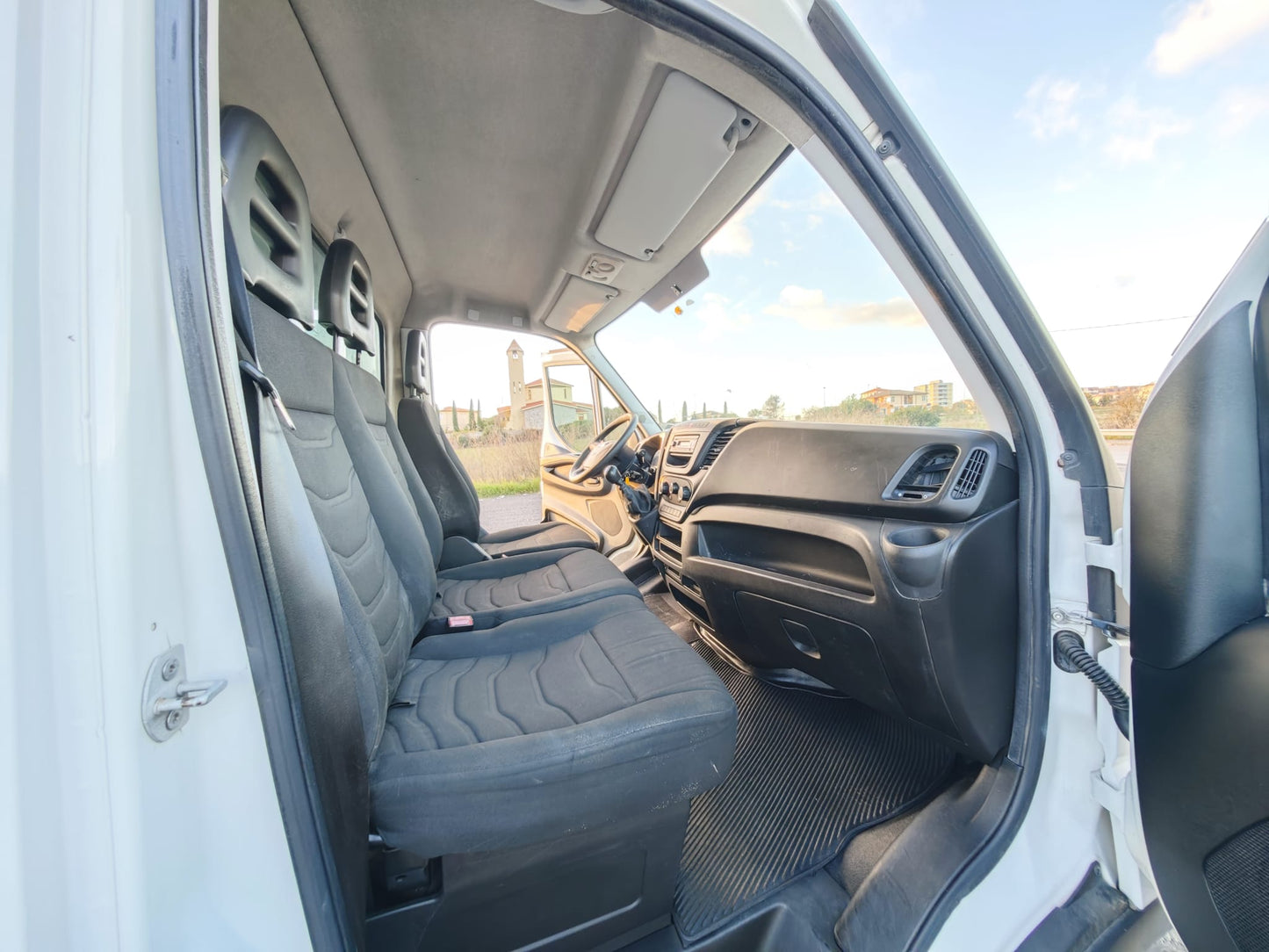 🚛 IVECO Daily 35C13 2.3 – Allestimento Trasporto Animali Vivi