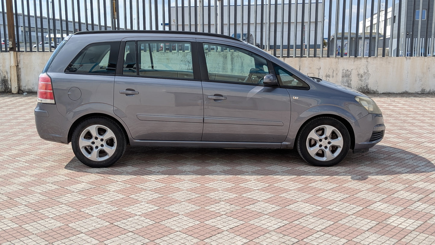 Opel Zafira 2ª serie 1.9 CDTI Cosmo 120 CV