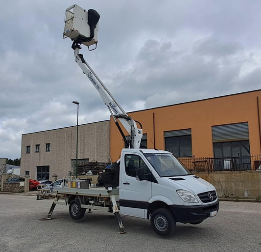 🚀 Mercedes Sprinter 313 CDI – Piattaforma Aerea da 17 metri