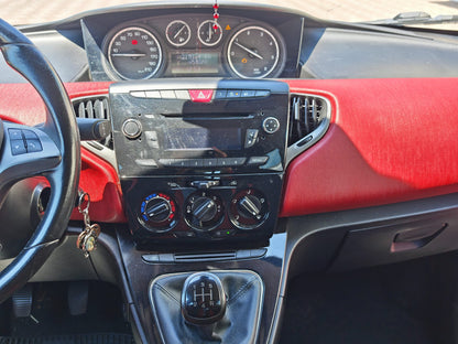 LANCIA YPSILON BLACK&RED 1.3 JTD 95CV STOP&START