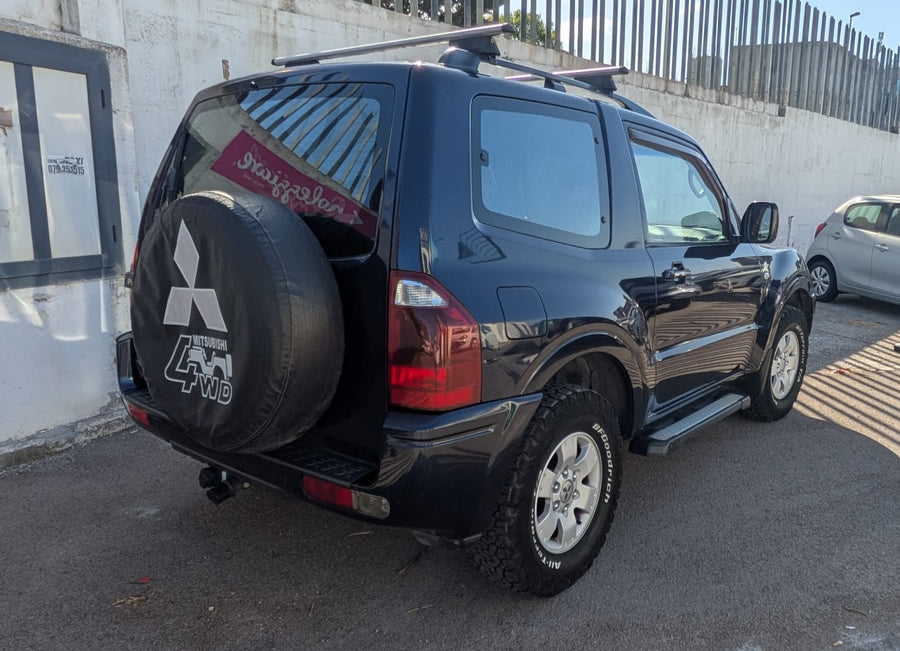 MITSUBISHI PAJERO 2.5 TDI 3p. GLX Diesel • 115 CV • Manuale • 04/2004 • 193.200 km