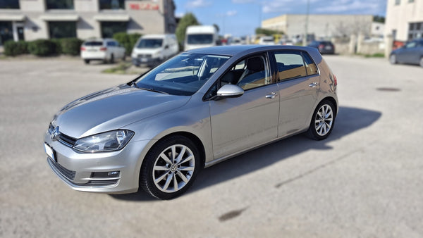 Volkswagen Golf 2.0 TDI 150 CV Highline BlueMotion Technology — 08/2015 | 180.000 km