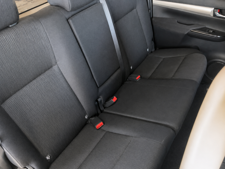 TOYOTA HILUX 2.4 D-4D DOUBLE CAB LOUNGE 150 CV 4X2 – 07/2019 – 190.032 KM