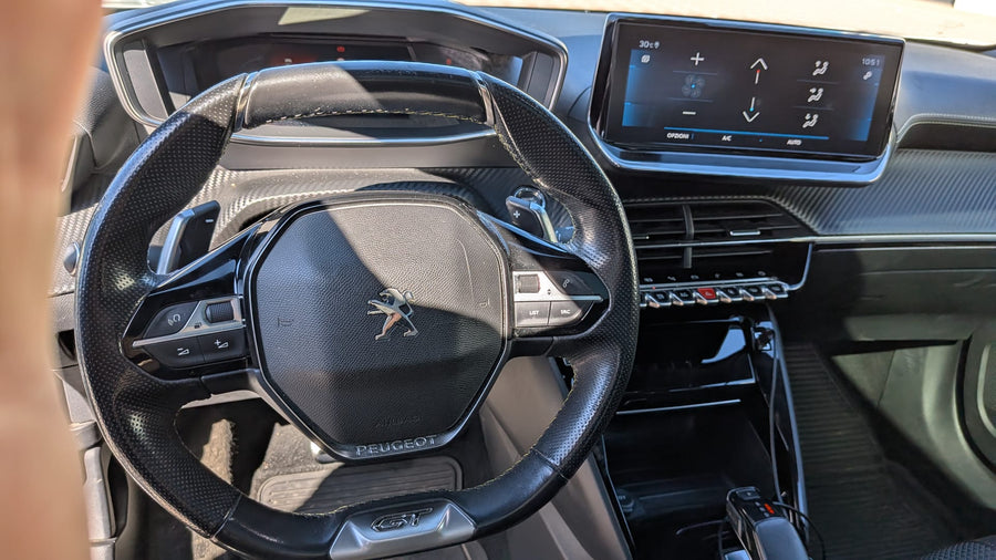 PEUGEOT 2008 1.5 BLUEHDi S&S EAT8 GT LINE