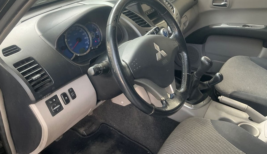 MITSUBISHI L200 2.5 DI-D Intense Doppia Cabina 4WD | 2006 | 218.937 km