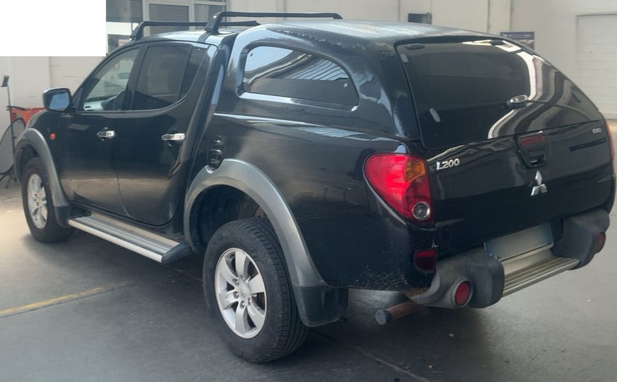 MITSUBISHI L200 2.5 DI-D Intense Doppia Cabina 4WD | 2006 | 218.937 km