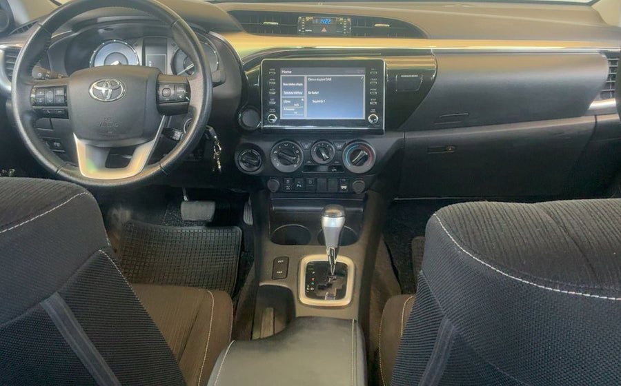 TOYOTA HILUX 2.4 D-4D Lounge 4x4 Automatico — 150 CV | 02/2022 | 40.037 km