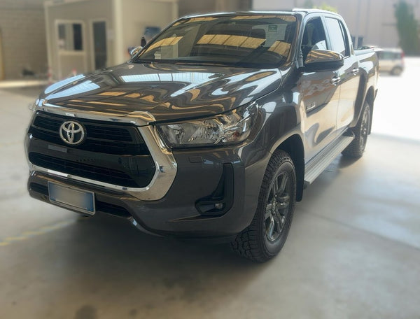 TOYOTA HILUX 2.4 D-4D Lounge 4x4 Automatico — 150 CV | 02/2022 | 40.037 km