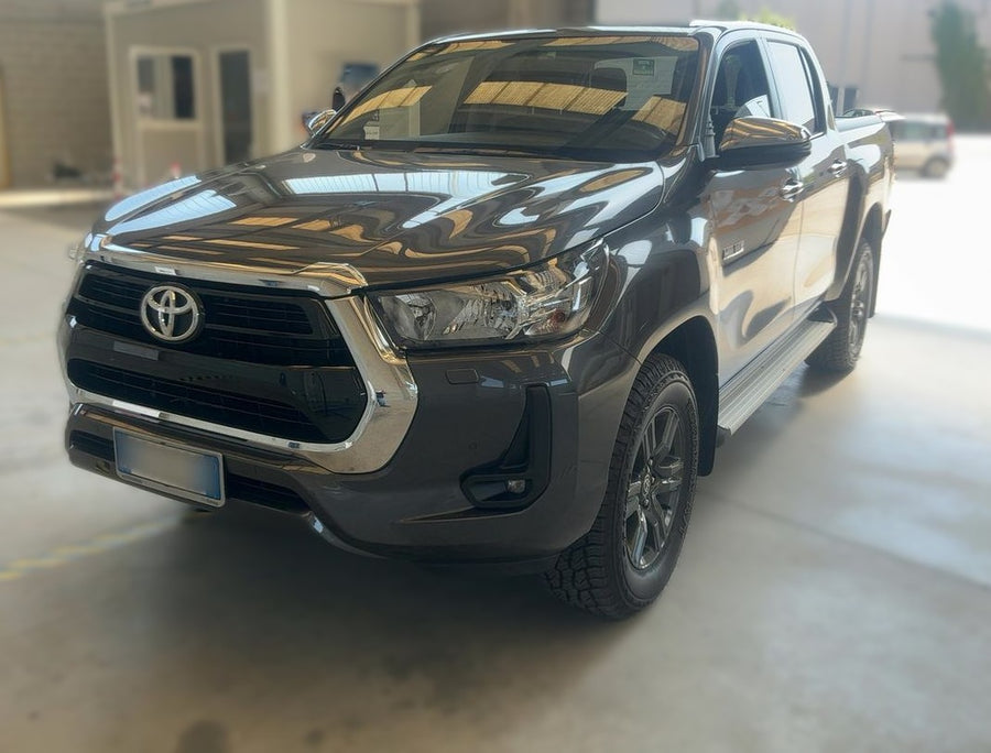 TOYOTA HILUX 2.4 D-4D Lounge 4x4 Automatico — 150 CV | 02/2022 | 40.037 km