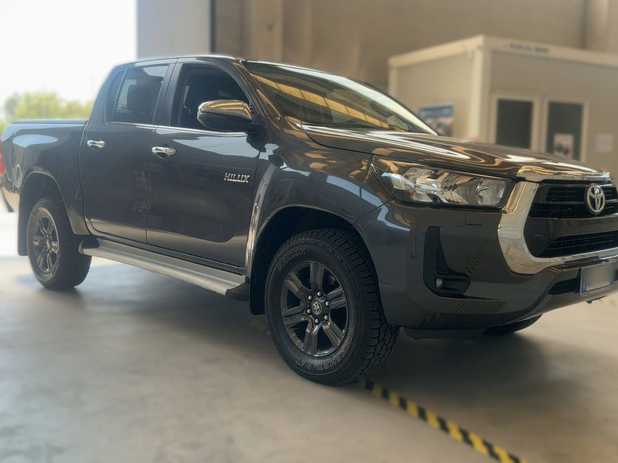 TOYOTA HILUX 2.4 D-4D Lounge 4x4 Automatico — 150 CV | 02/2022 | 40.037 km