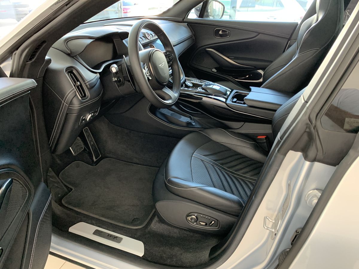 Aston Martin DBX 707 4.0 V8 Biturbo – 707 CV – 01/2023 – 36.300 km