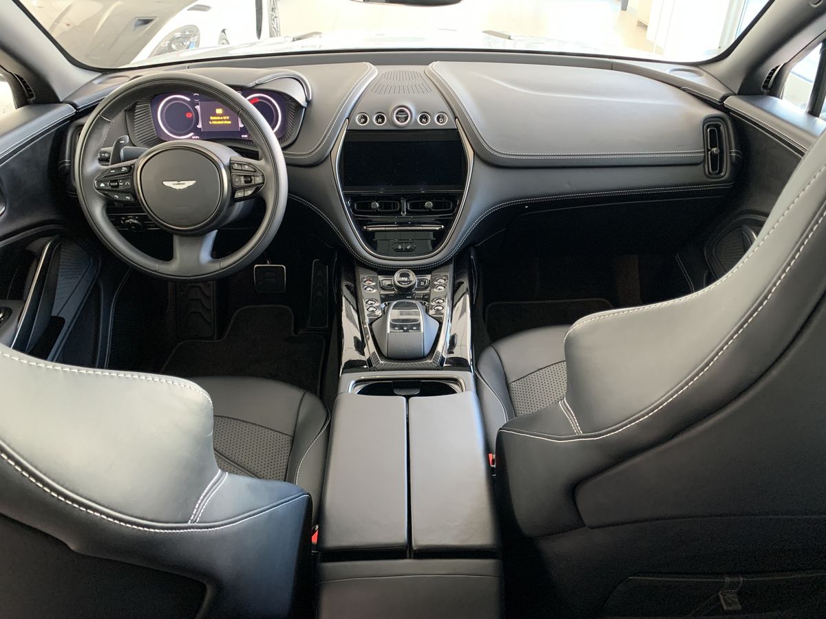 Aston Martin DBX 707 4.0 V8 Biturbo – 707 CV – 01/2023 – 36.300 km