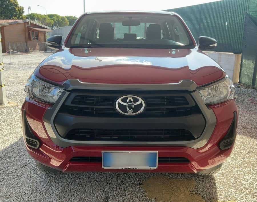 TOYOTA HILUX 2.4 D-4D Double Cab Comfort 4x4 150 CV Anno 05/2023 • 30.870 km • Diesel