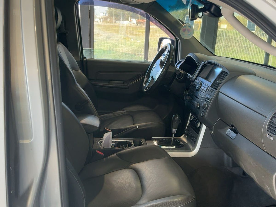 Nissan Navara 3.0 V6 dCi Double Cab LE 4x4 230CV | 12/2014 | 142.814 km