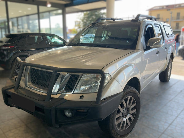 Nissan Navara 3.0 V6 dCi Double Cab LE 4x4 230CV | 12/2014 | 142.814 km