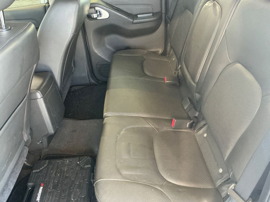 Nissan Navara 3.0 V6 dCi Double Cab LE 4x4 230CV | 12/2014 | 142.814 km