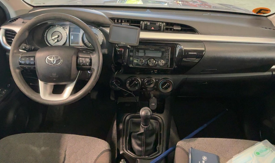 TOYOTA HILUX 2.4 D-4D DOUBLE CAB COMFORT 4X4 – HARD TOP – 05-2021  - 75.113 KM