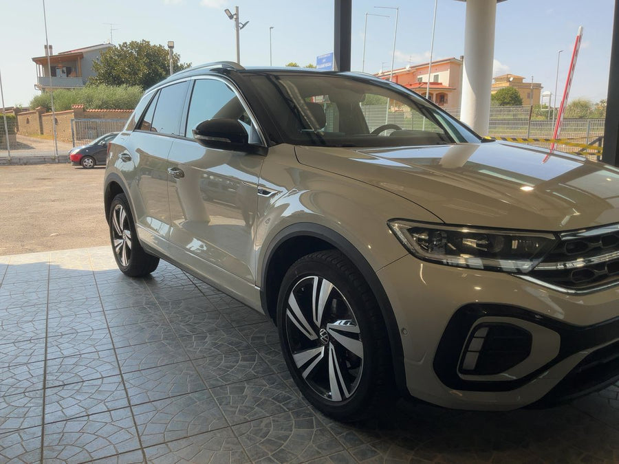 VOLKSWAGEN T-ROC 1.5 TSI ACT R-LINE  Benzina • 150 CV • Manuale • 11/2022 • 47.530 km